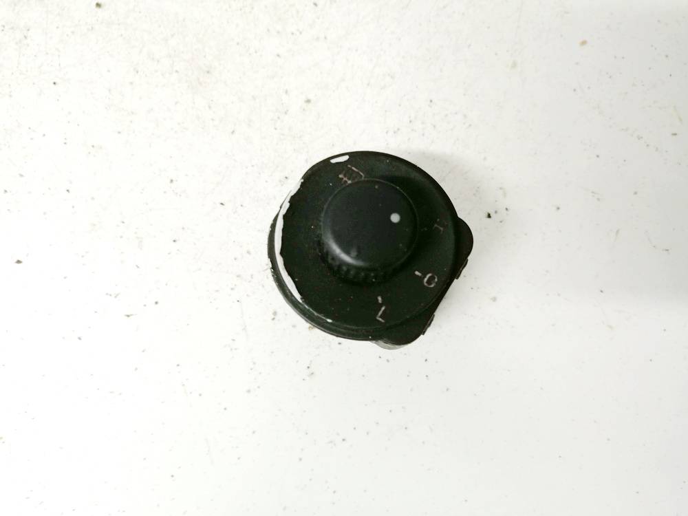 1Z2959565A Skoda Octavia 2007 Wing mirror control switch (Exterior Mirror Switch)