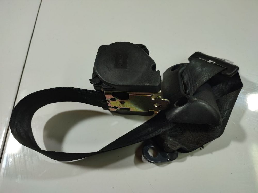 1473118 Peugeot 206 2002 Seat belt - REAR MIDDLE