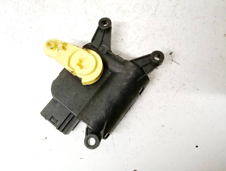 0132801342 Volkswagen Golf 2006 кронштейн моторчика заслонки отопителя - Thumbnail 2