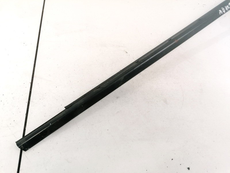 Mazda 3 2006 Schachtleiste Türleiste Aussen Vorne Rechts