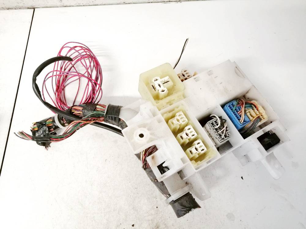 Toyota Corolla 2005 Fuse box - Thumbnail 2