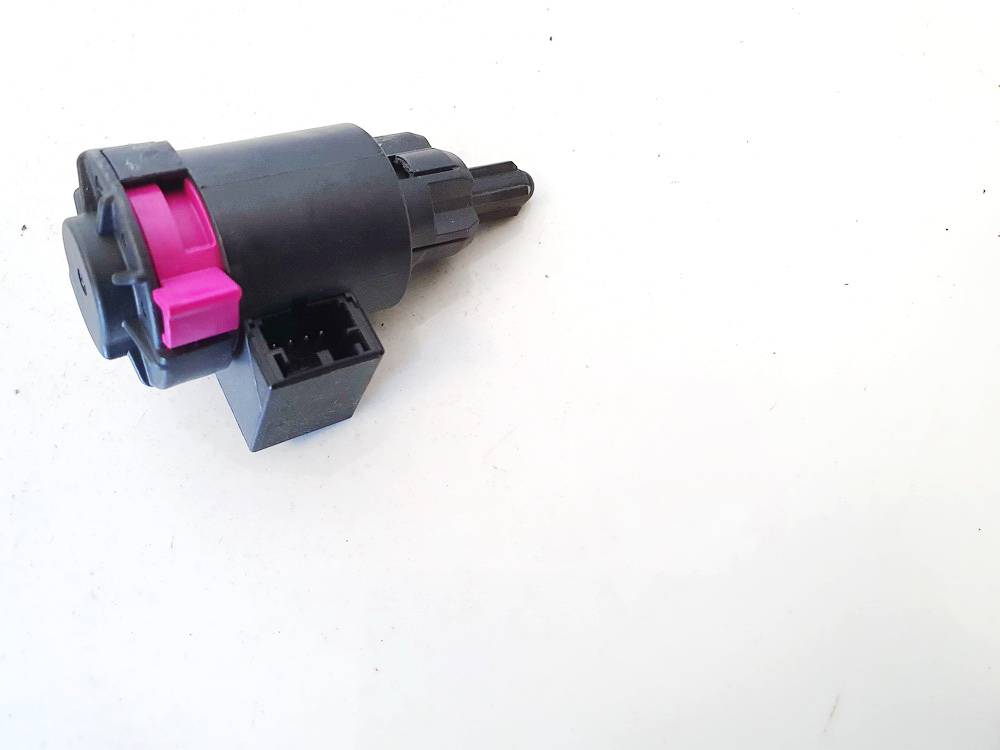 914689963B Audi A7 2015 Interruptor sensor del pedal de freno - Thumbnail 3