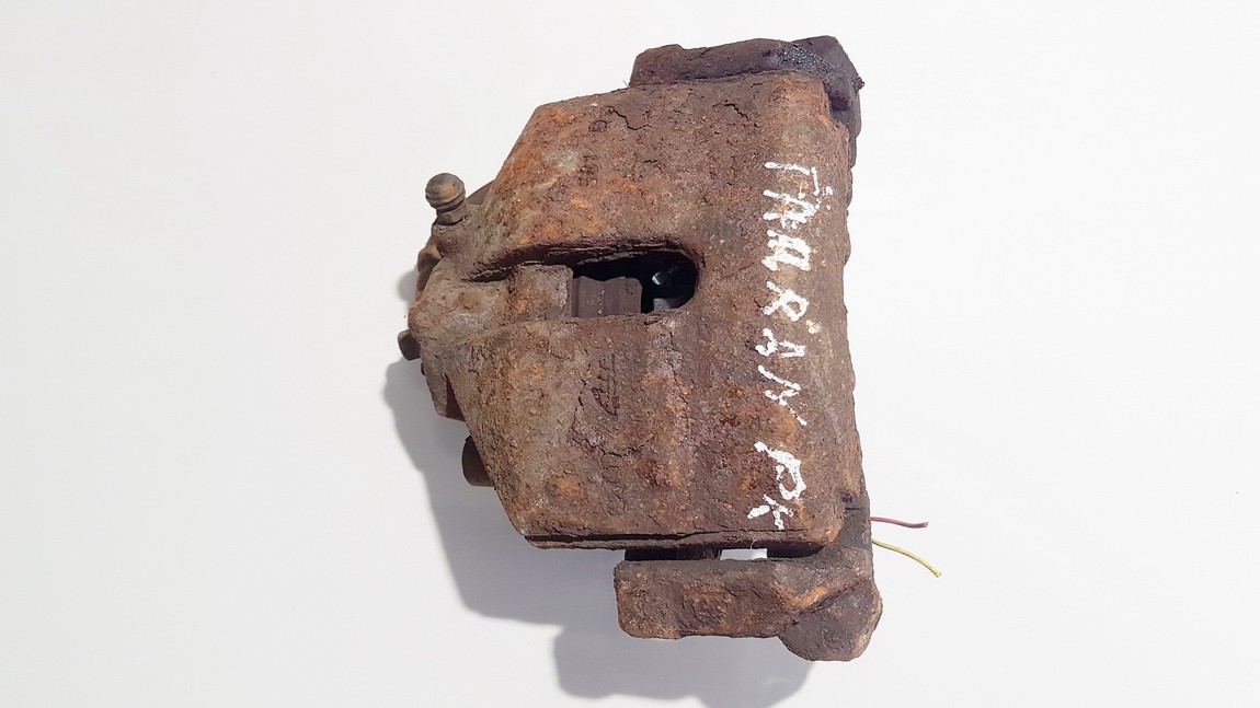 Volkswagen Passat 2006 Jarrusatula - EDESSÄ VASEMMALLA