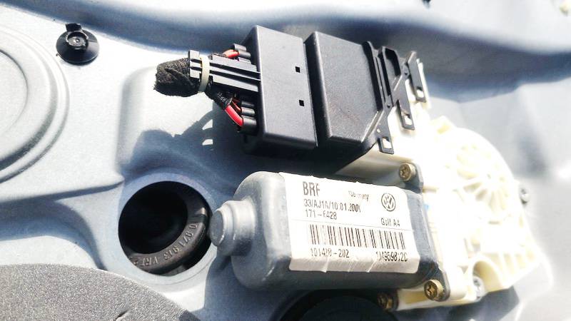 1J4959812C Volkswagen Golf 2001 Window Motor - REAR RIGHT - Thumbnail 2