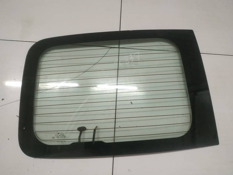 AS2 Dacia Logan 2012 Durvju stikls - AIZMUGURE PA KREISI