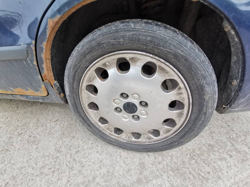 4X114.3 Volvo V40 2001 Räder-Kit R16