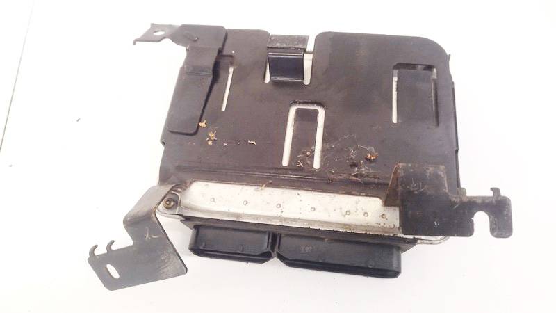 038906019AT Volkswagen Golf 2002 ECU Engine Computer (Engine Control Unit) - Thumbnail 3