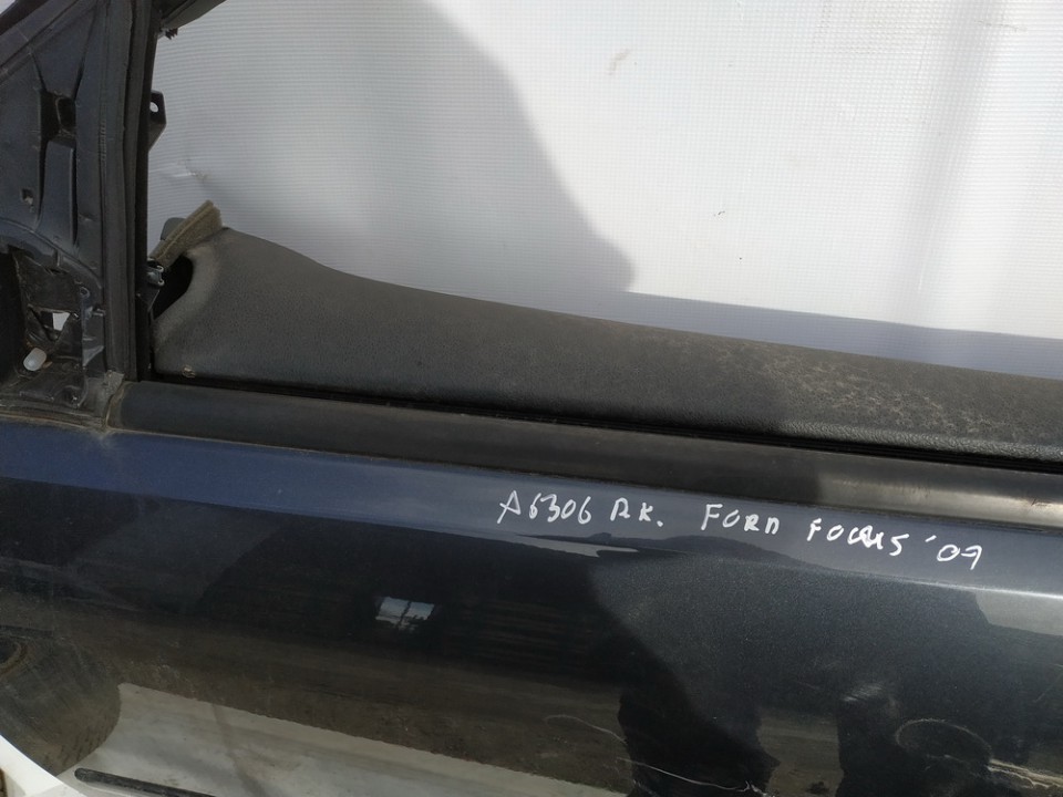 Ford Focus 2007 Listón embellecedor de la ventana de la puerta trasera - TRASERO DERECHO - Thumbnail 3