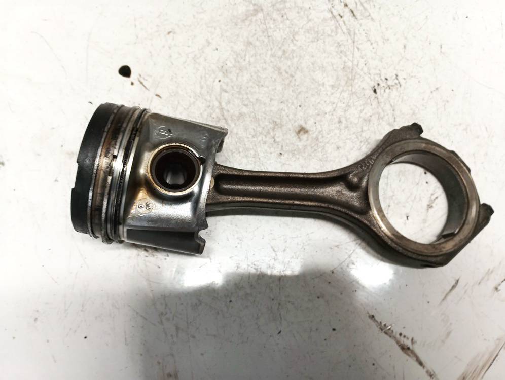 059J Audi Allroad 2001 Piston and Conrod (Connecting rod)