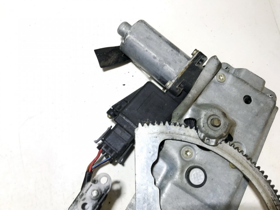 0130821654 Opel Vectra 1995 Window Motor - FRONT LEFT