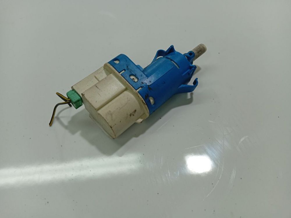 3M5T9C872AB Chrysler PT Cruiser 2002 Brake Light Switch (sensor) - Switch (Pedal Contact) - Thumbnail 4