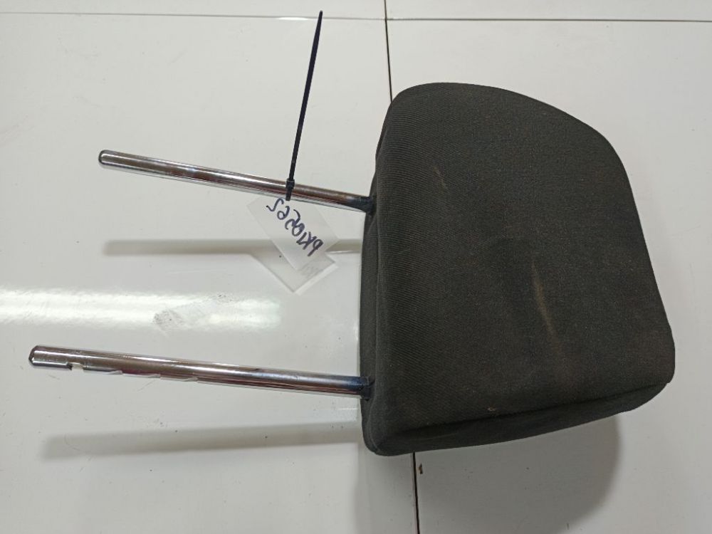 Skoda Octavia 2011 Sedynes galvos atlosas (galvos atrama)