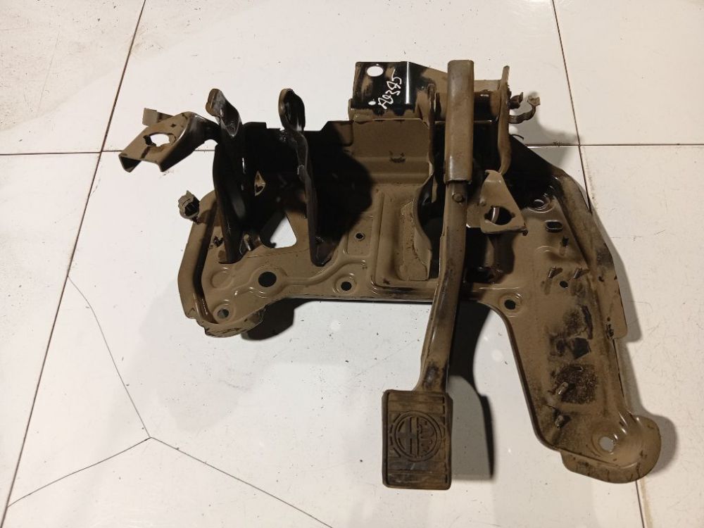 Alfa-Romeo 159 2007 Pedal work, Brake pedal, Pedal bracket, Clutch pedal