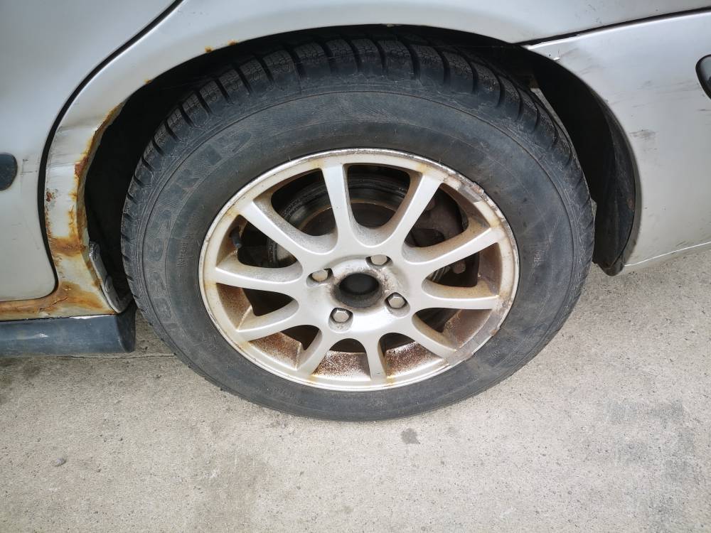 4X114.3 Volvo S40 2001 Räder-Kit R15