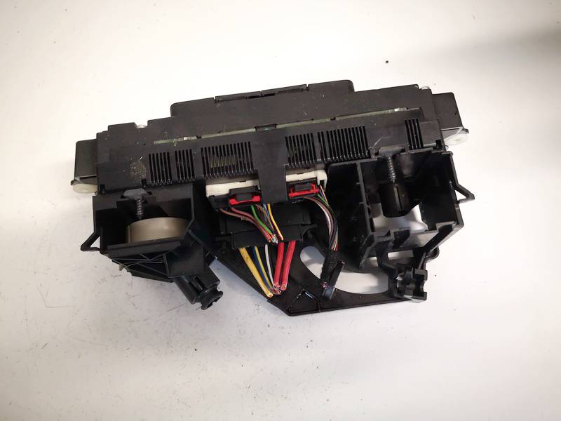 Volkswagen Touran 2004 Climate Control Panel (heater control switches) - Thumbnail 2