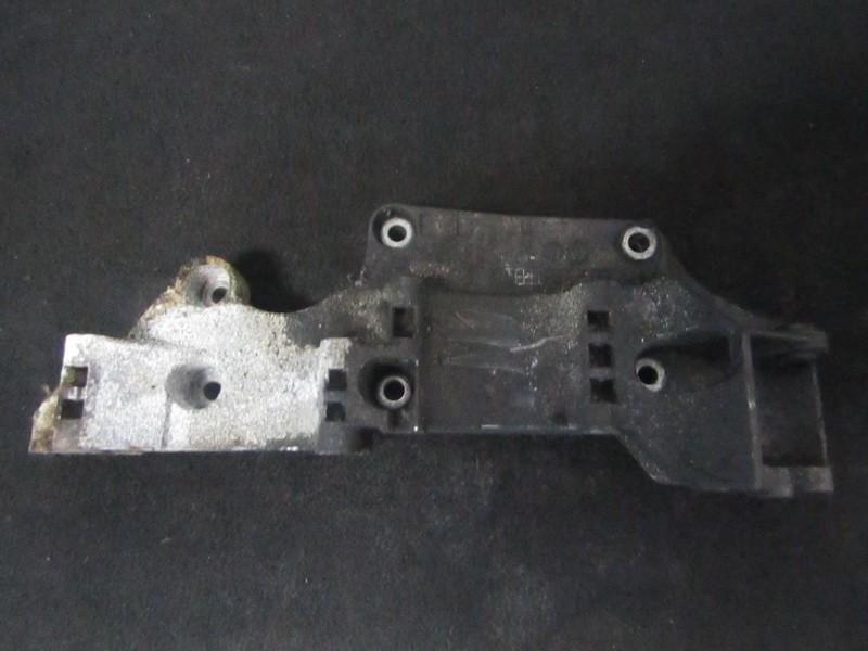 R045903143C Volkswagen Golf 1998 Engine Mount Bracket and Gearbox Mount Bracket