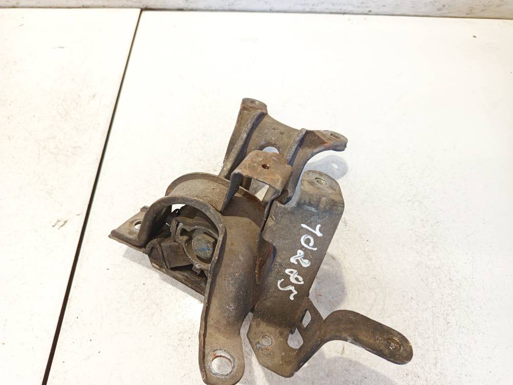 Fiat Doblo 2007 Engine Mounting and Transmission Mount (Engine support)