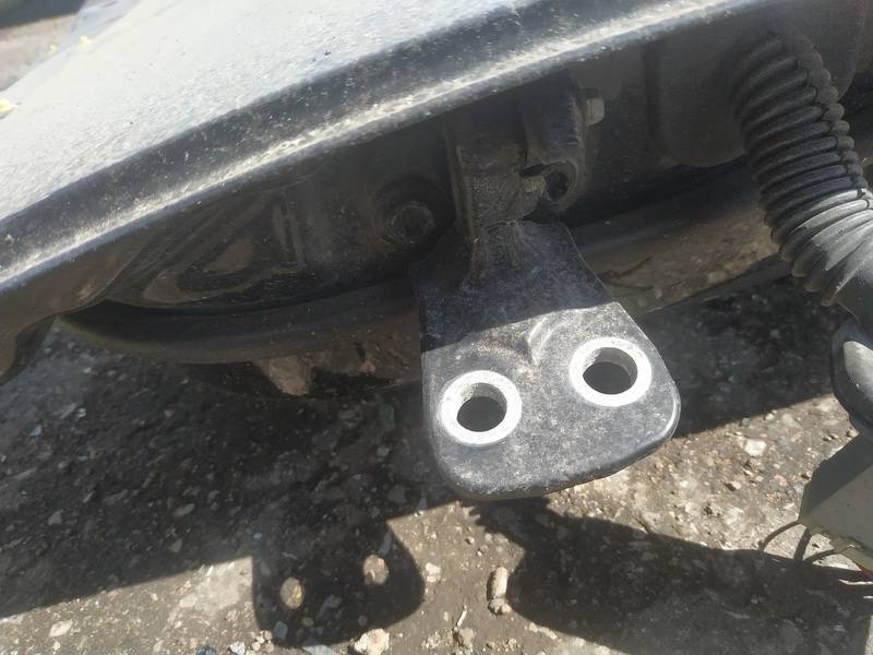 Land-Rover Range Rover Sport 2007 Bisagra inferior de la puerta trasera - RETENEDOR PUERTA