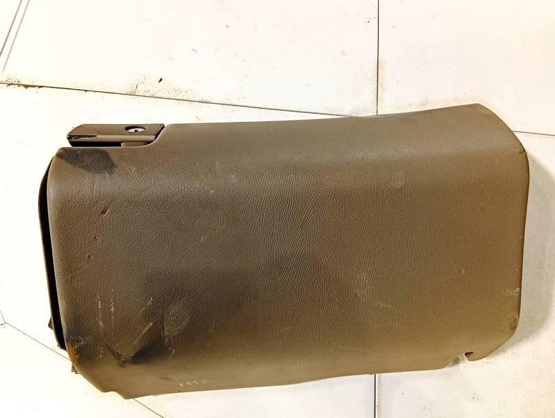 Mercedes-Benz C-CLASS 2004 Schowek