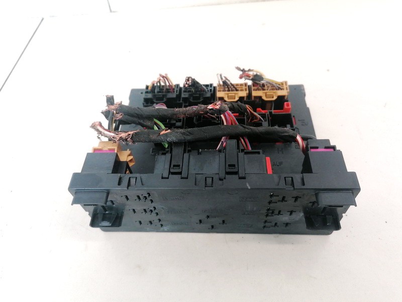 3C0937049J Volkswagen Passat 2006 Fuse box