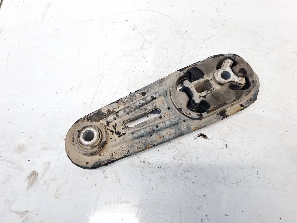 113601KA1A Nissan Juke 2013 Engine Mounting and Transmission Mount (Engine support)