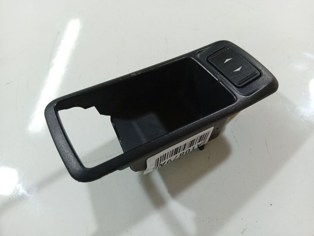 3M51226A36ADW Ford Focus 2005 блока управления стеклоподъемниками (Knopka)