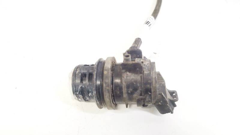 0602104541 Toyota Prius 2005 Windshield Windscreen Washer Pump - Thumbnail 2