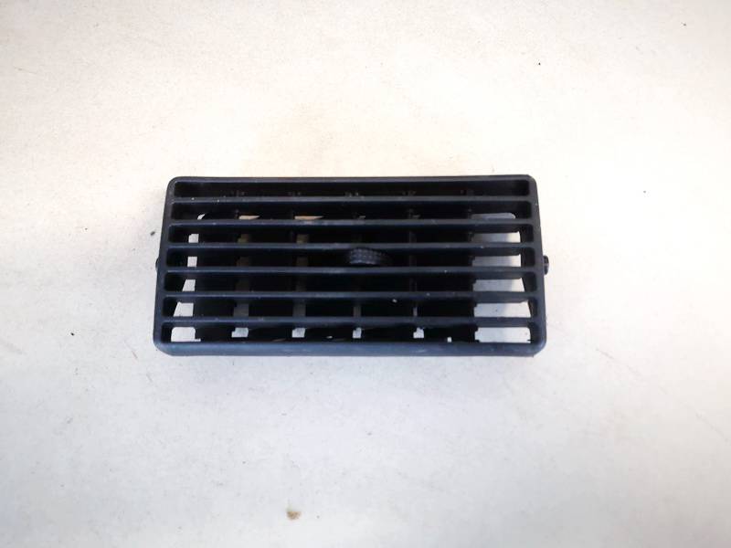1J0819755B Volkswagen Golf 2000 Dash Vent (Air Vent Grille)