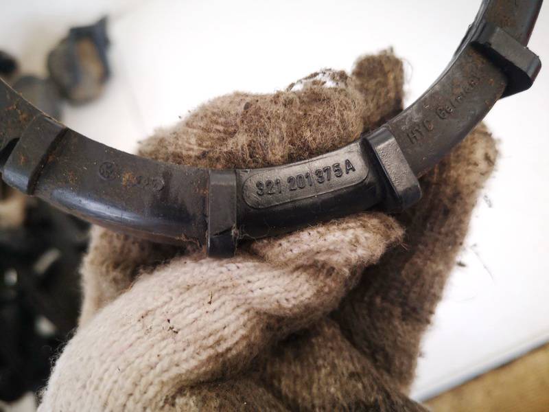 321201375A Volkswagen Golf 1999 Pierścień Mocujący Pompy Paliwa - Thumbnail 3