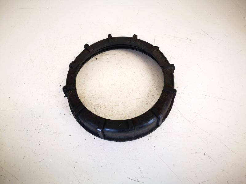 321201375A Volkswagen Golf 1999 Pierścień Mocujący Pompy Paliwa