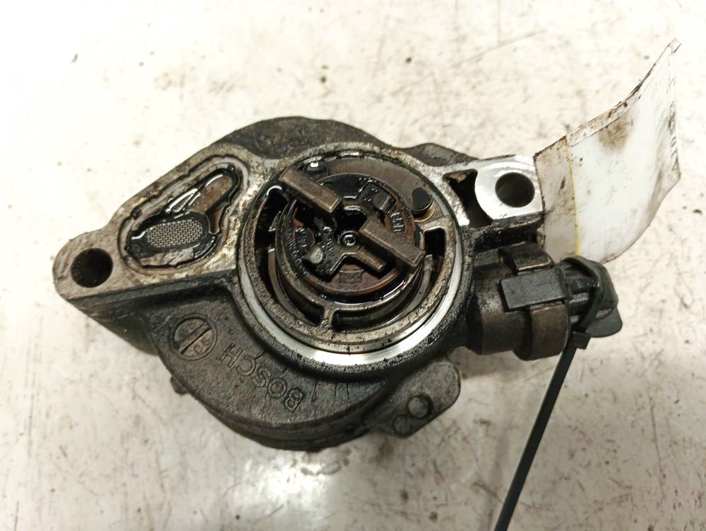 D1562B Peugeot 308 2008 Brake Vacuum Pump