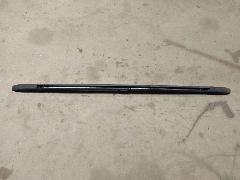 23572 Chrysler Voyager 2006 Roof rail - right side