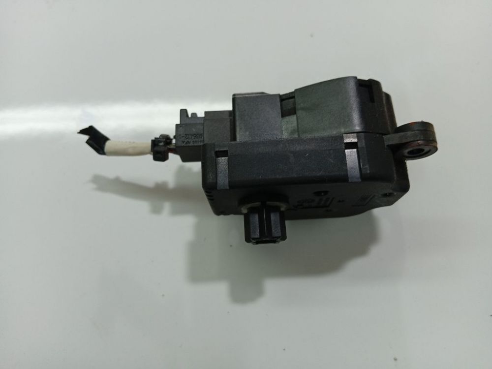 3M5H19E616AB Ford Focus 2008 Heater Vent Flap Control Actuator Motor - Thumbnail 2