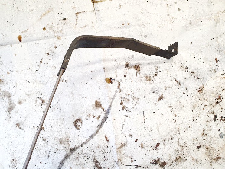 Hyundai i30 2012 Polttoainesäiliön kiinnitys (polttoainesäiliön kiinnitysremmi) - Thumbnail 3