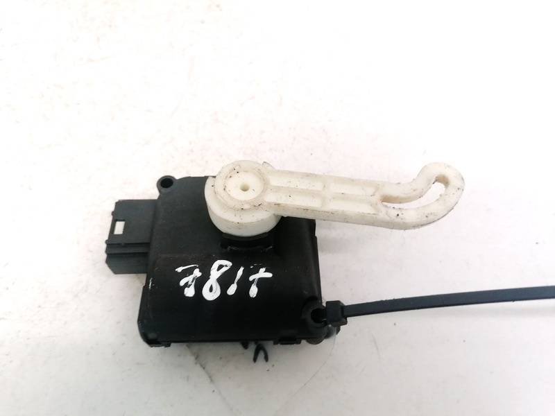 4F0820511 Audi A8 2003 Heater Vent Flap Control Actuator Motor