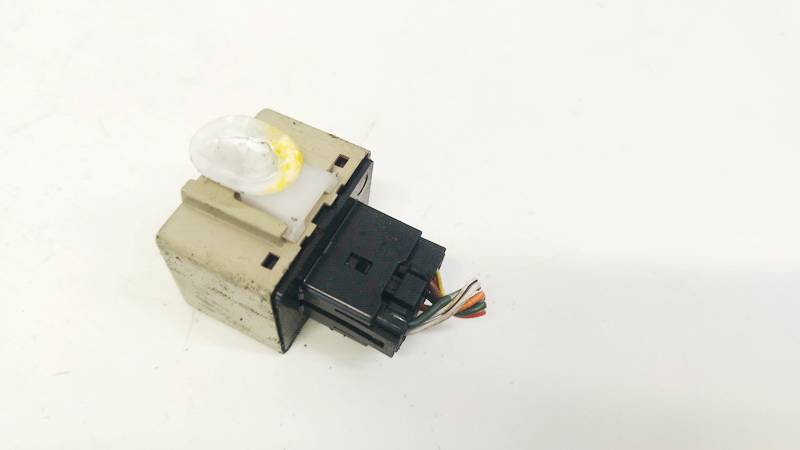 8198005040 Toyota Corolla Verso 2006 Relay module