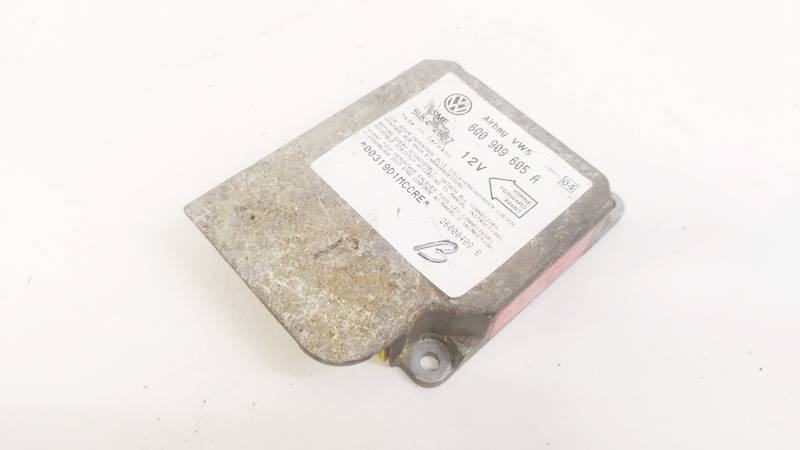6Q0909605A Volkswagen Golf 2000 Airbag crash sensors module