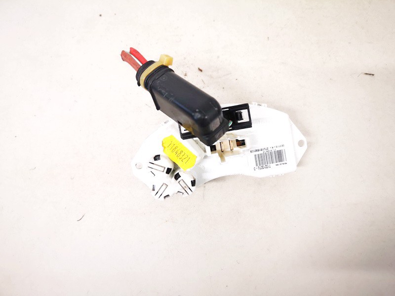 T1021327UD BMW 3-Series 2006 Heater Resistor (Heater Blower Motor Resistor) - Thumbnail 2