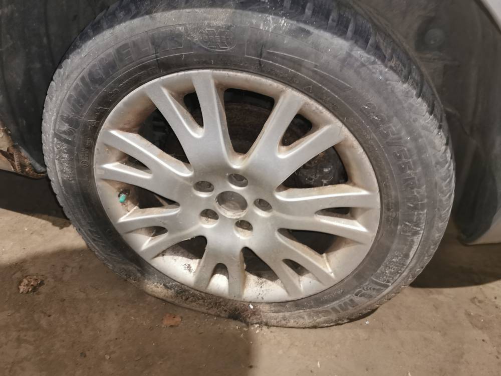 5X108 Renault Espace 2004 Liettuan renkaiden komplekti R17 - Thumbnail 4