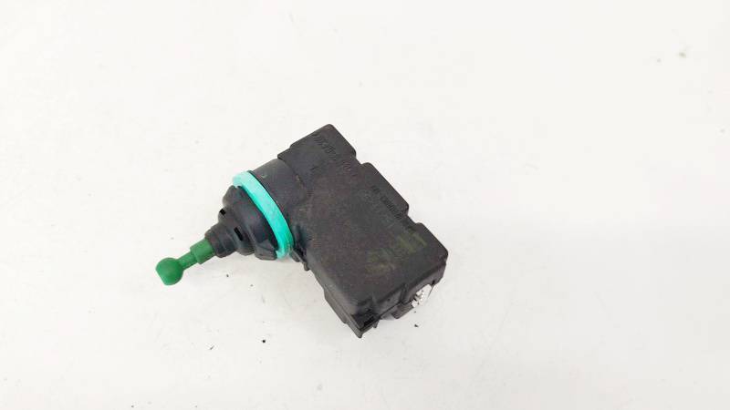 1J0941295 Volkswagen Golf 2000 Headlighth Levell Range Adjustment Motor