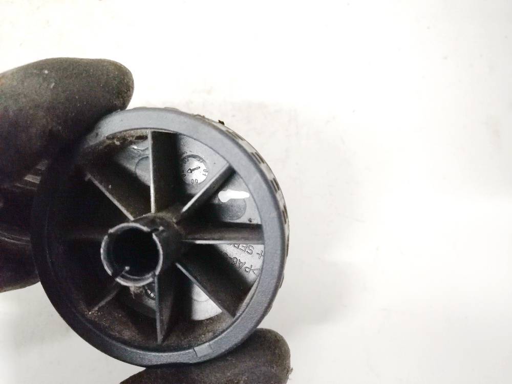 9268010E BMW 1-Series 2004 Interior trim - Thumbnail 3