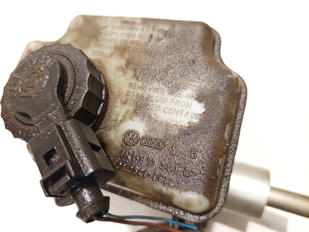 1K1611301D Volkswagen Touran 2004 Brake Master Cylinder - Thumbnail 3