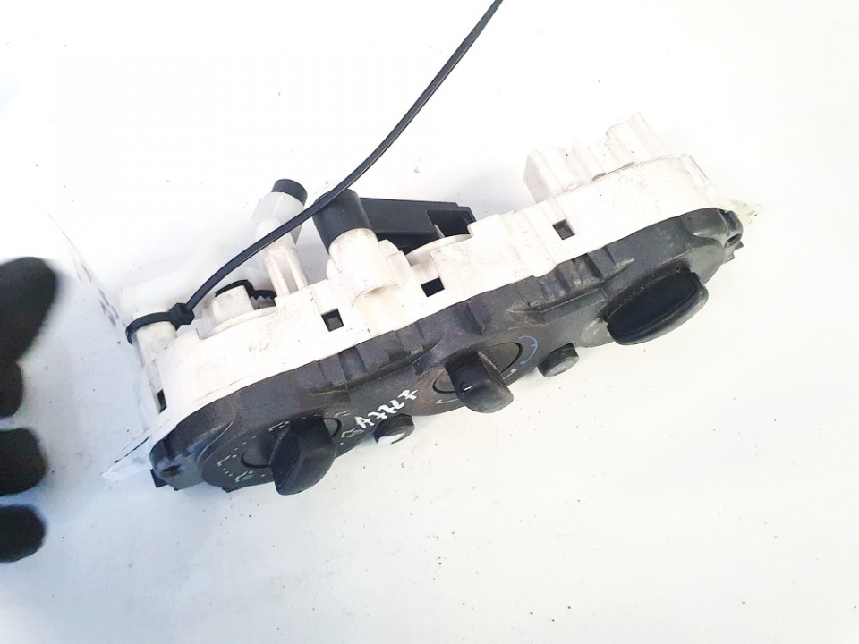 3M5T19980AD Ford Focus 2007 Climate Control Panel (heater control switches) - Thumbnail 2