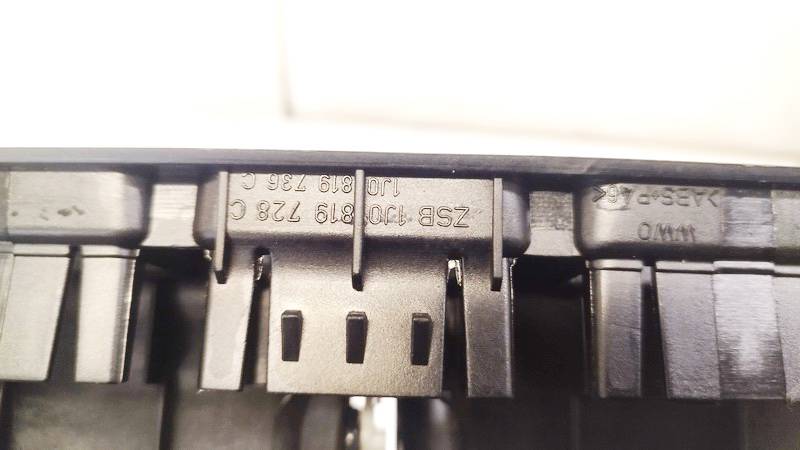 1J0819728C Volkswagen Golf 2002 Rejilla Aireadora - 
Moldura protectora de la rejilla de ventilación lateral del panel - Thumbnail 3