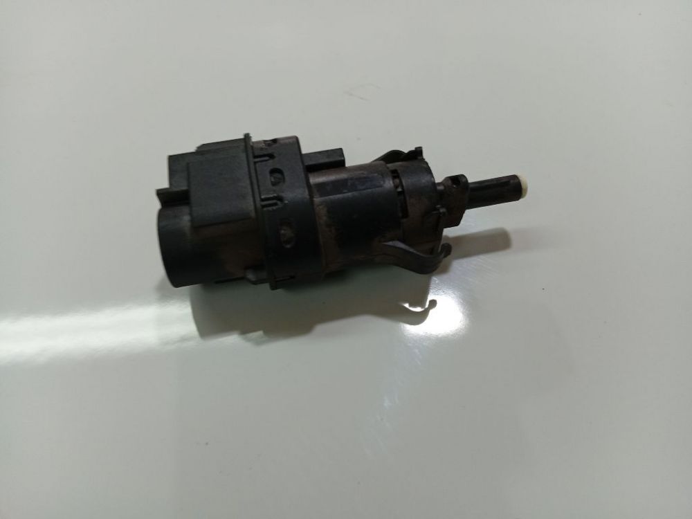 3M5T13480AC Ford Focus 2008 Датчик включения стоп-сигнала