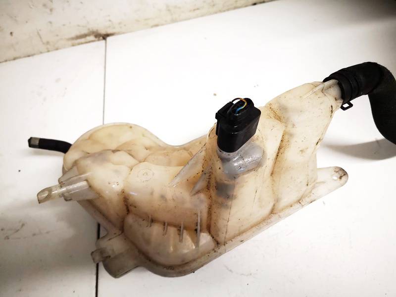 4F0121403 Audi A6 2010 Expansion Tank coolant (RADIATOR EXPANSION TANK BOTTLE ) - Thumbnail 3