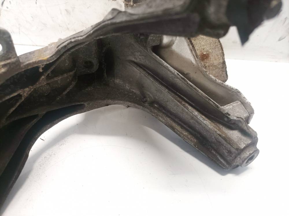 Audi A5 2010 Wspornik silnika - Thumbnail 3