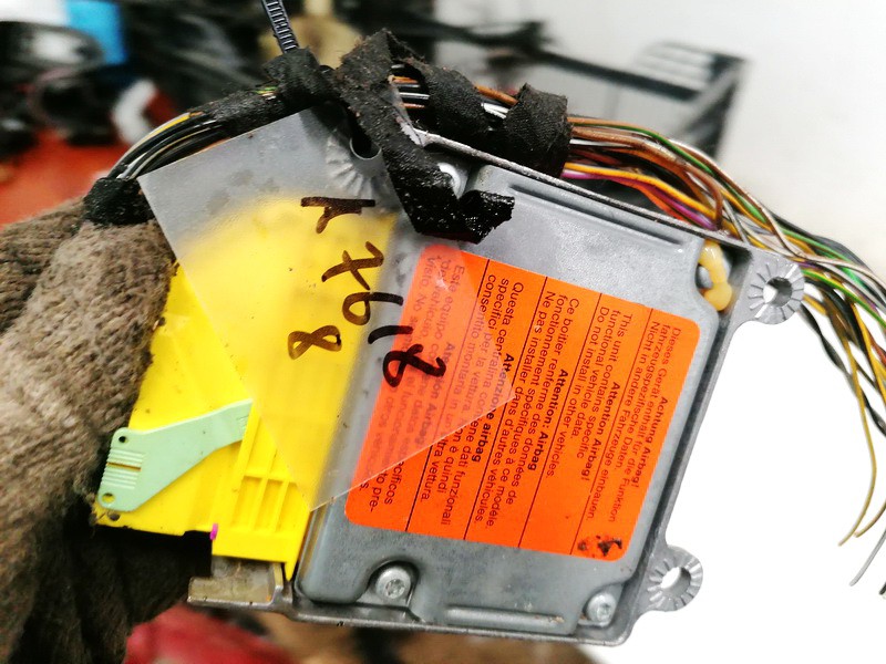 1J0909609 Volkswagen Golf 1998 srs-turvatyynyn tietokone – turvatyynyn ohjausyksikkö - Thumbnail 3