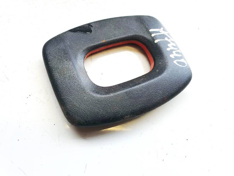 332253005 Ford Focus 2004 Wykończenie wnętrza (plastikowe elementy)