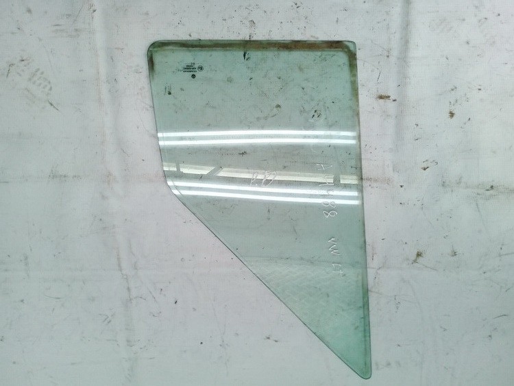 Volkswagen LT 1998 Duru stiklas P.D.